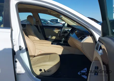 2015 Hyundai Genesis 3.8 from USA, damaged, VIN KMHGN4JE9FU045226